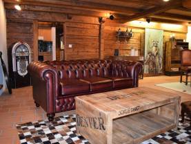 Chesterfield Classic 3er-Sofa in Antique Red